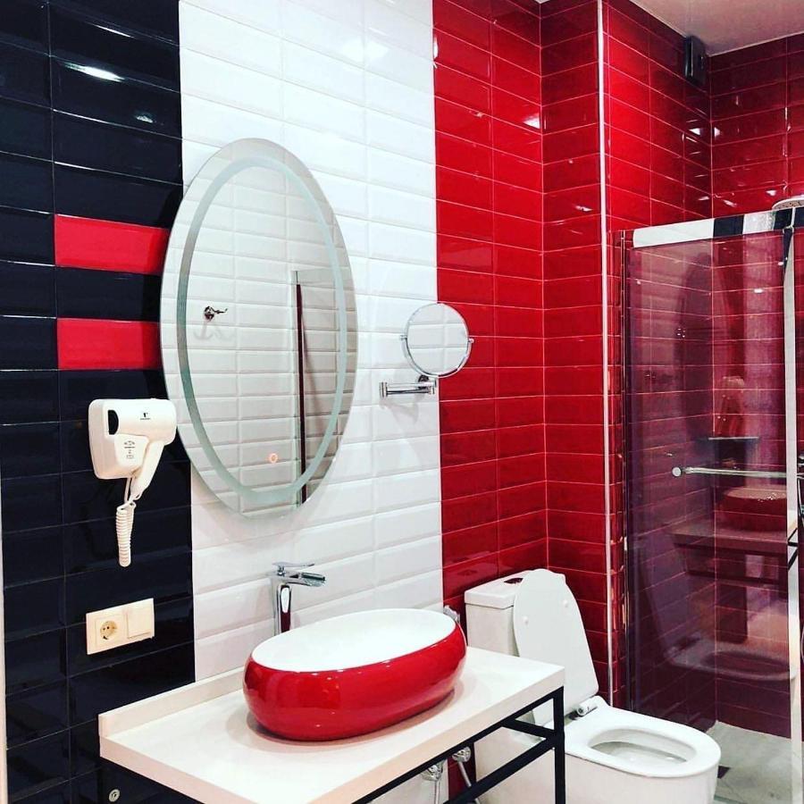 Otakhebi Hotel Sarpi Eksteriør billede