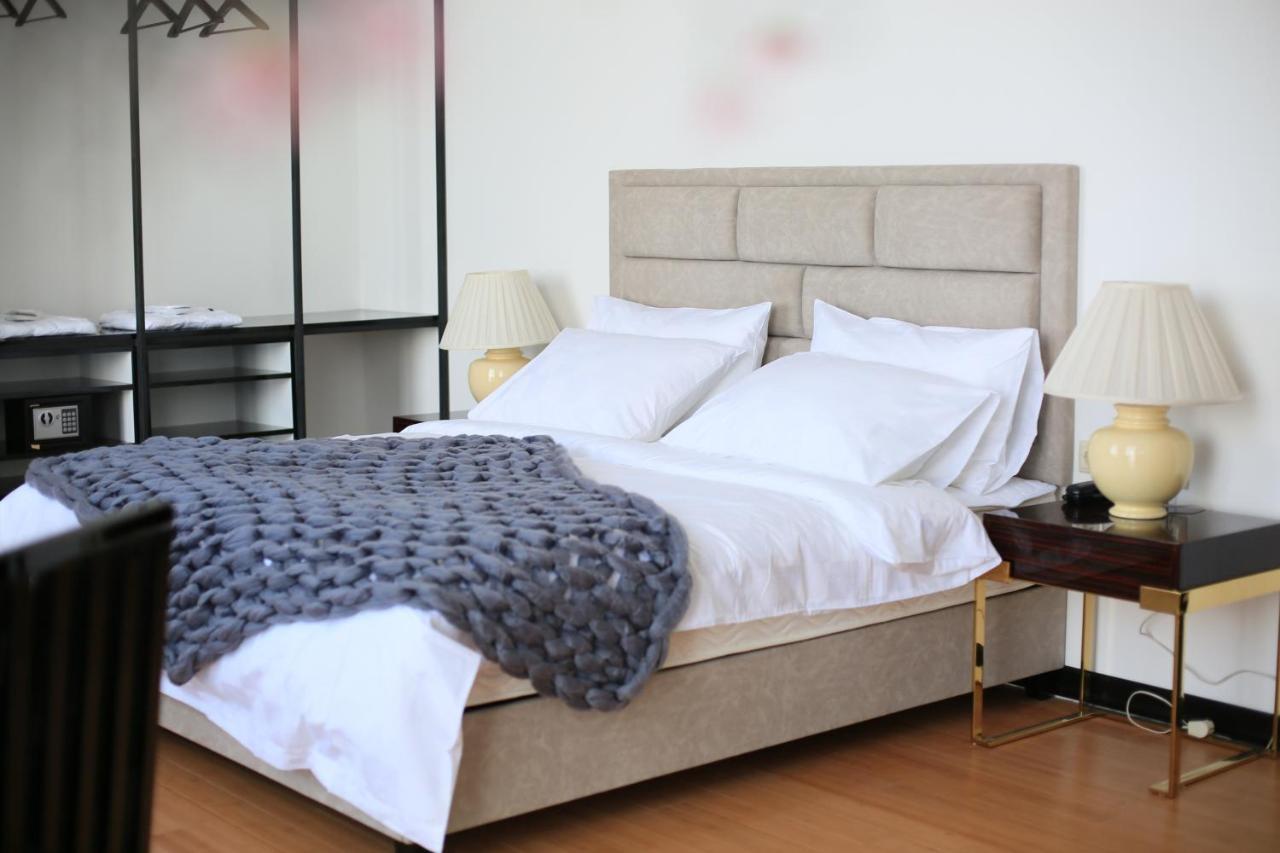 Otakhebi Hotel Sarpi Eksteriør billede